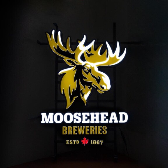 LED Moosehead-1